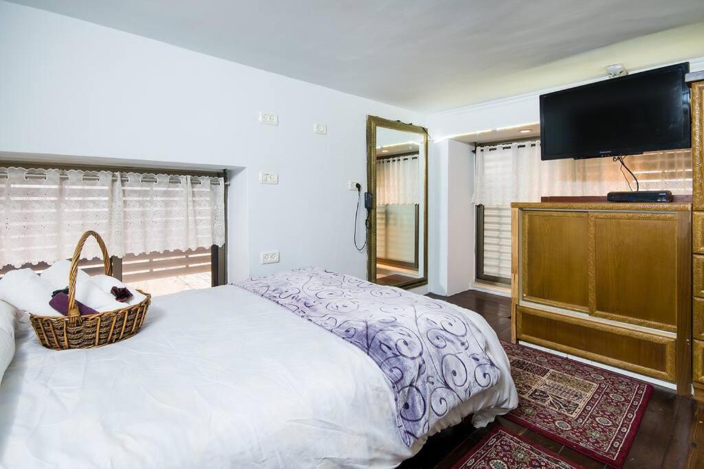 Ahuzat Shaul - Apartment Hadera Eksteriør billede