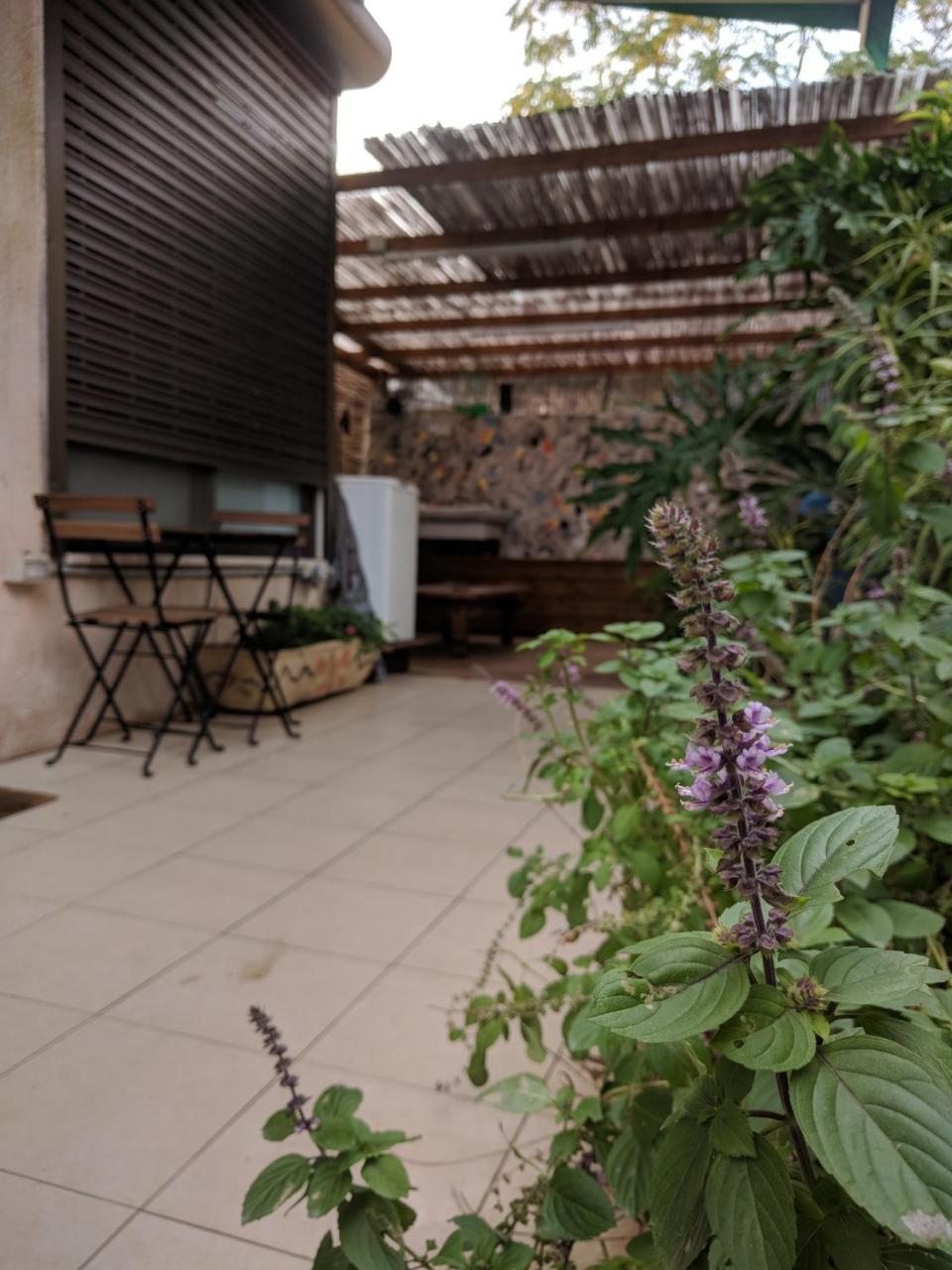 Ahuzat Shaul - Apartment Hadera Eksteriør billede